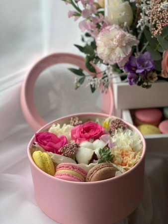 Коробка «Шайба» с прозрачной крышкой 18*10 см, розовая