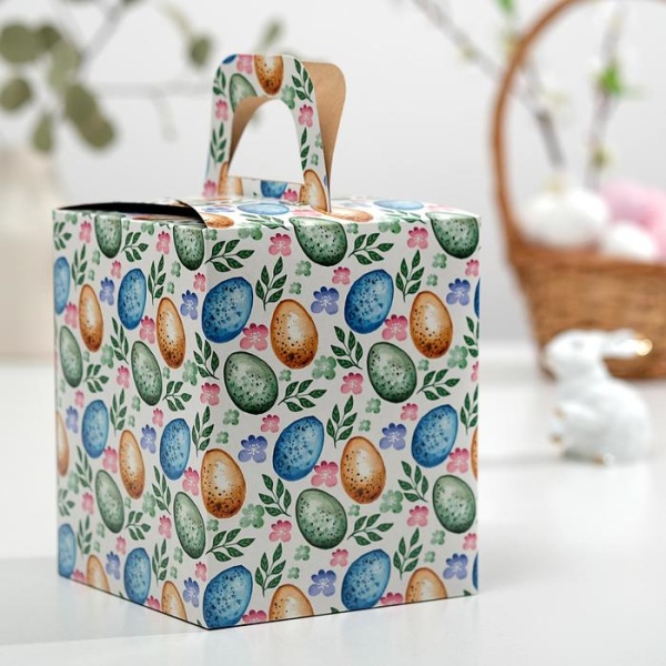Коробка для кулича с окном "Пасхальный микс" 15*15*18 см