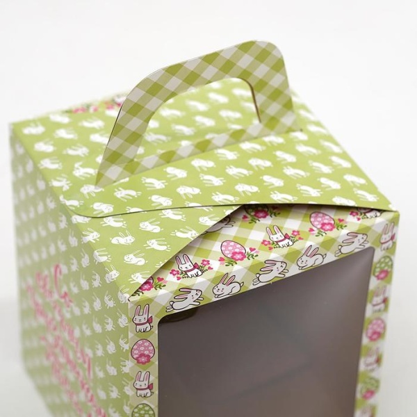 Коробка для кулича с окном "Со светлым праздником Пасхи" Кролики, 15 х 15 х 18 см