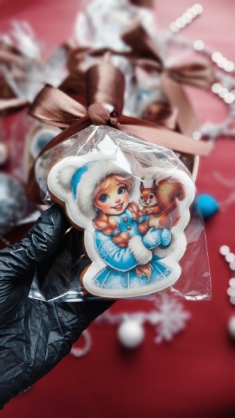 Пряник имбирный  "Снегурочка", 10 см, 1 шт