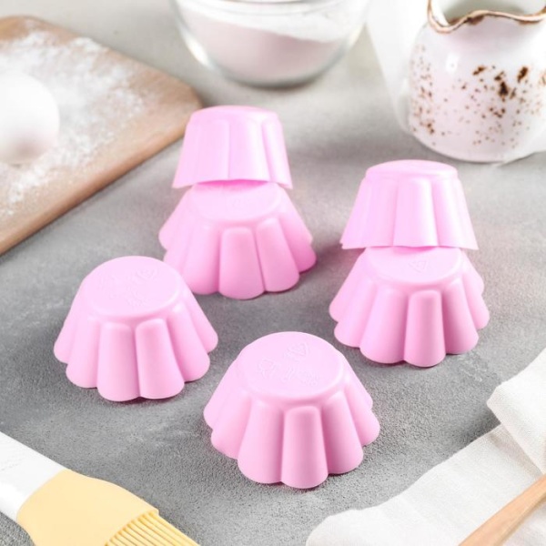 Набор форм для выпечки силиконовых Доляна «Ромашки», 6 шт, 7×3 см