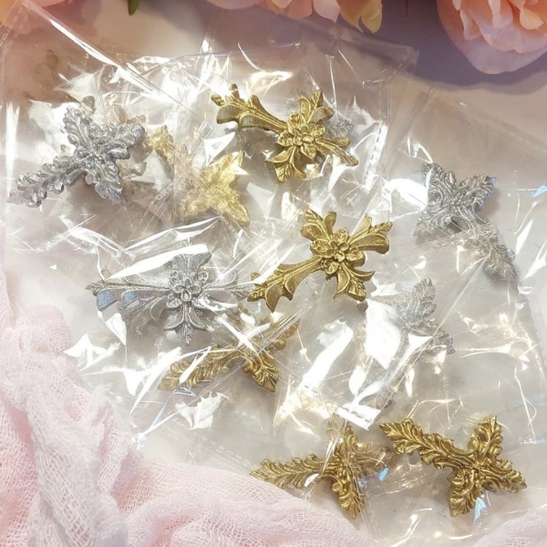 Фигурка из шоколадной глазури "Крестик", золото