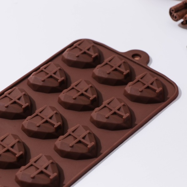 Форма для льда и шоколада Холодные сердечки , 20,5×10 см, 15 ячеек
