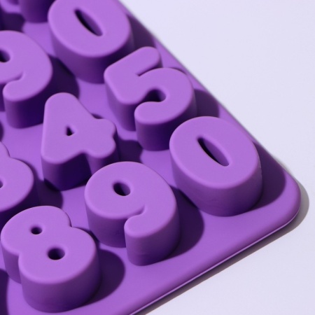 Форма для льда и шоколада «Цифры», 16×16×2 см, 20 ячеек, силикон